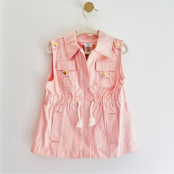 (NWOT) Stylish Aspen Kids Light Pink Vest with Gold Accents Toddler Girls 2T - Picture 4 of 4